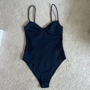TOPSHOP Black Bodysuit - US 4